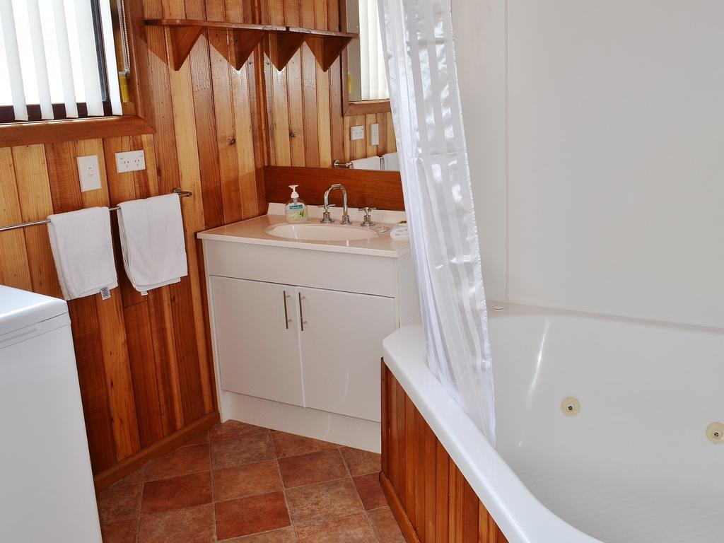Freycinet Sands Coles Bay Room photo
